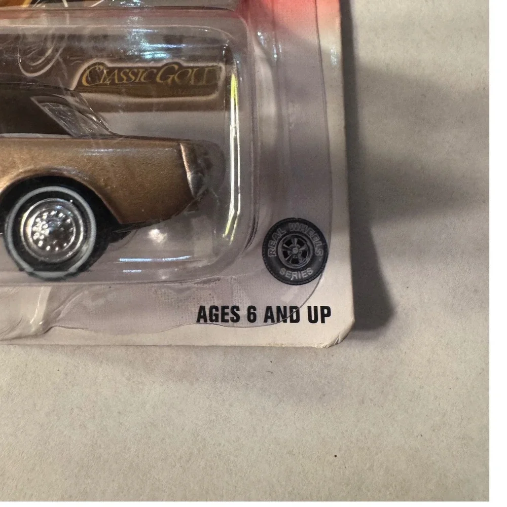 Johnny Lightning Classic Gold 1966 Ford Mustang Gold Die-Cast 404-23 Real Wheels